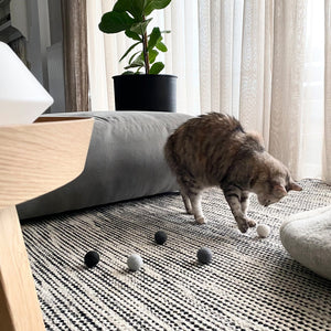 SHADES OF GREY Viltballen voor katten Set van 6