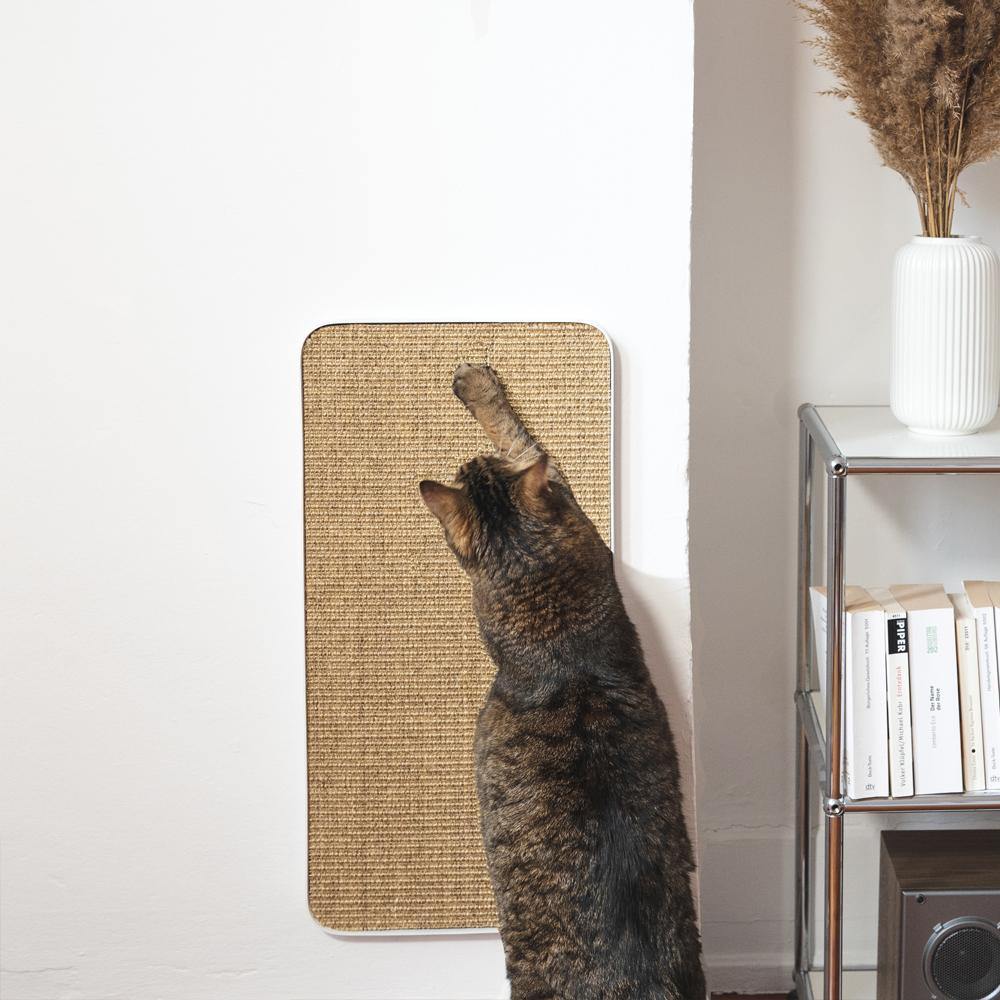 Planche à griffer design pour chats en blanc